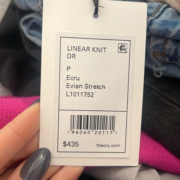 BRAND NEW Theory Fit and Flare in color ecru- - Picture 12 of 13